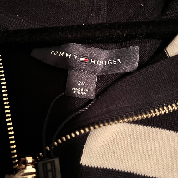 TOMMY HILFIGER! NEW WITH TAGS! HOODIE!! - Picture 5 of 6